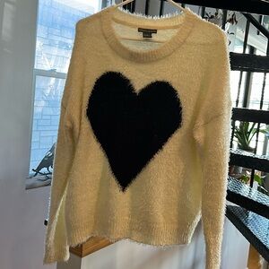 Chelsea & Theodore black heart fuzzy sweater size XL new with tags